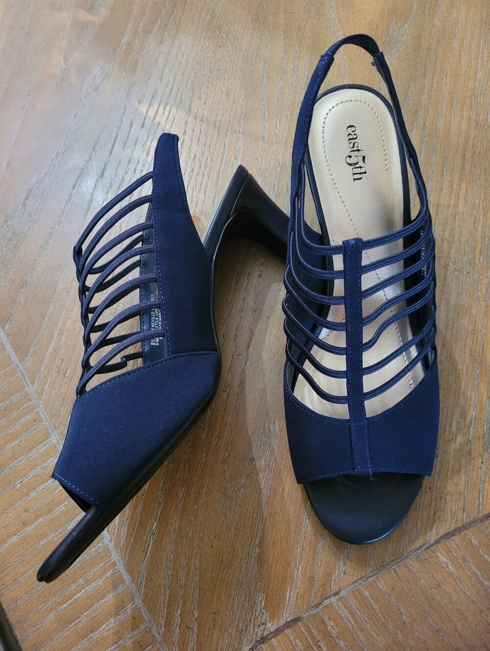 East 5th Neville Women's Round Peep Toe Heel Pumps Size 8.5 New Without Tag!!